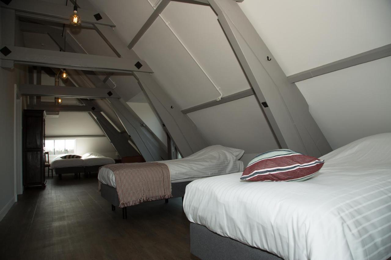 B&B Groepsaccommodatie De Pastorie Lage Mierde Екстериор снимка