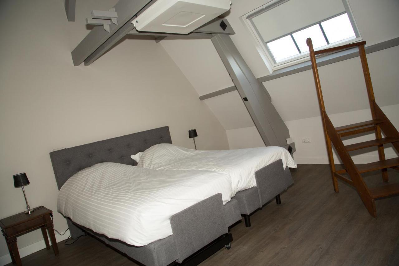 B&B Groepsaccommodatie De Pastorie Lage Mierde Екстериор снимка